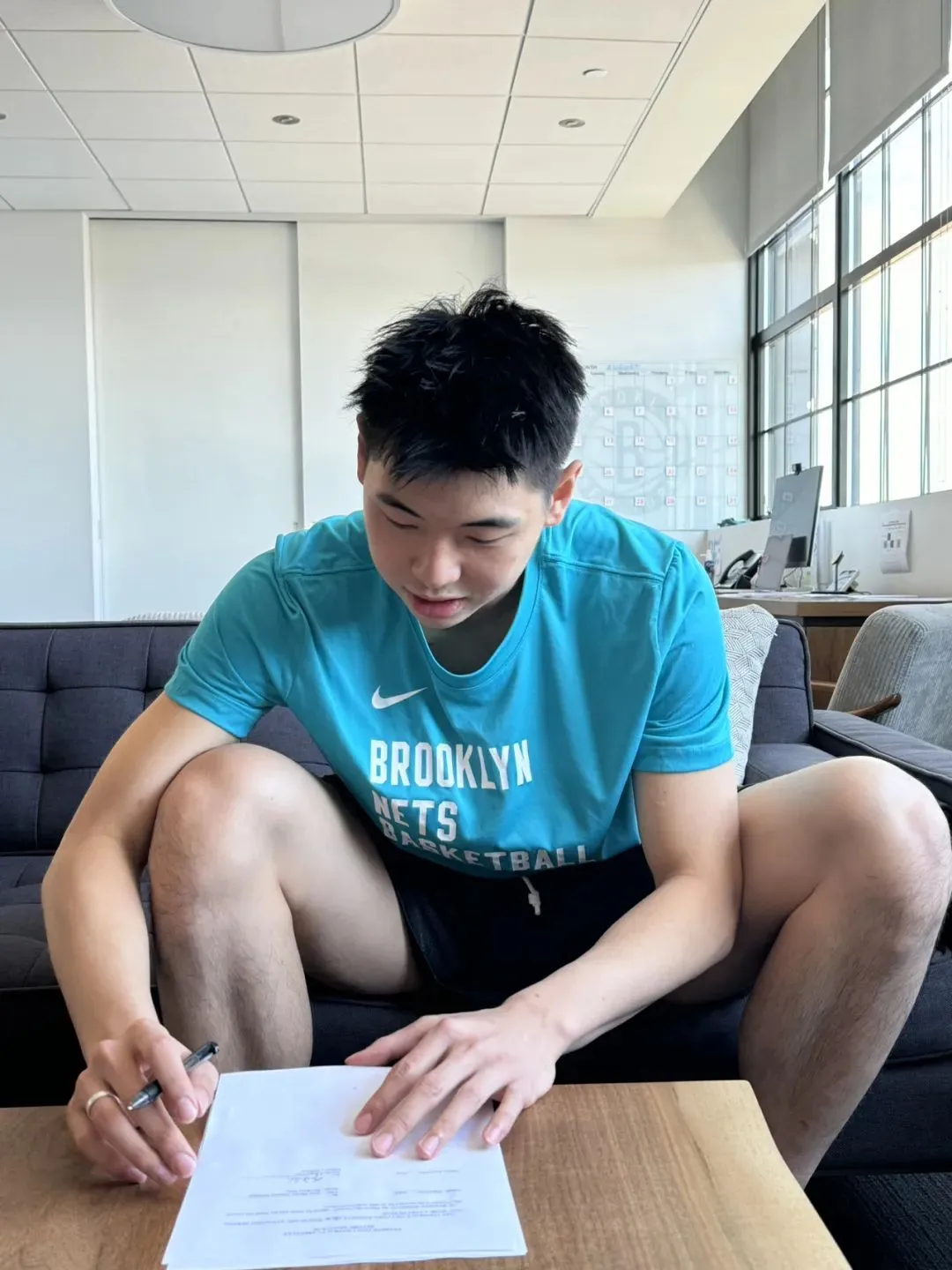 广州队内部会议纪要流出——今晚主帅复盘，NBA常规赛使命明确，年轻球员得到机会的简单介绍-开云